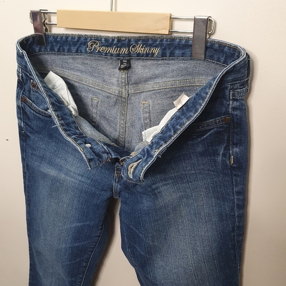 GAP 1969 Premium Skinny Washed Jeans Size 8 - Picture 6 of 9